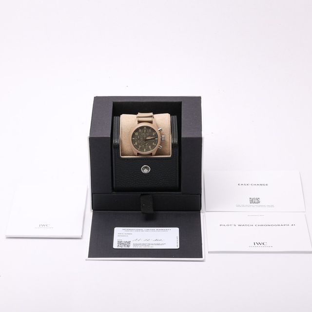 IWC Pilot's Chrono IW389402 Image 7